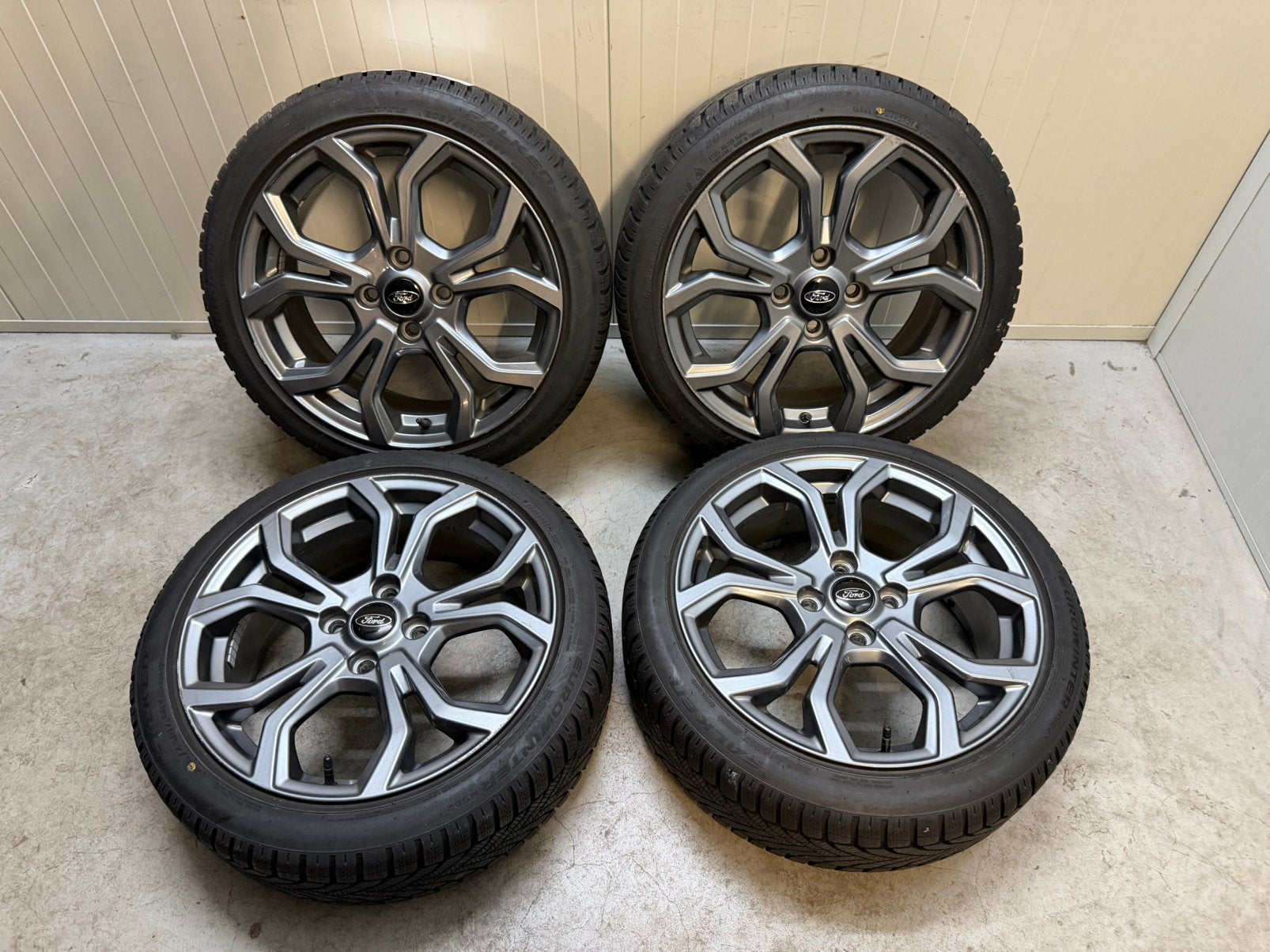 Originele Ford Fiesta MK8 St-line Winter Falken 2025 NIEUW, Ophalen, Gebruikt, Ford, Banden en Velgen