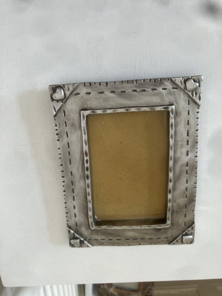 Stoere vintage tinnen of metalen fotolijst met harten, Ophalen of Verzenden, Gebruikt