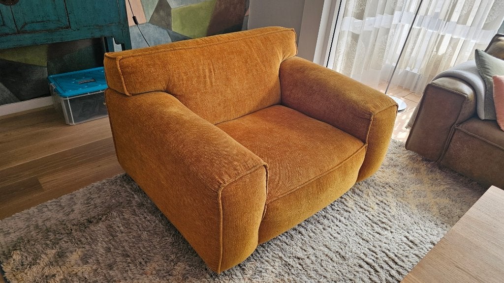 Loveseat - 1,5 zitter - oker geel - Model Whisper - izgst, Ophalen, Gebruikt, Eenpersoons, Minder dan 75 cm