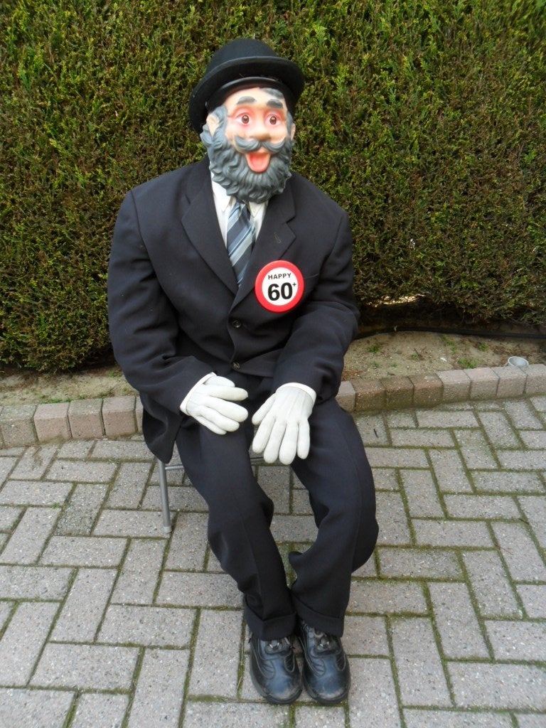 60 Verjaardag verjaardag pop levensgroot netjes gekleed., Ophalen, Nieuw, Abraham of Sarah