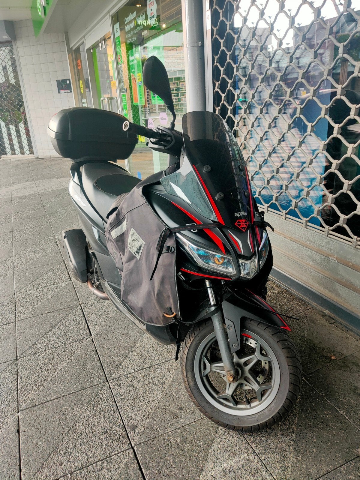 aprillia sxr50, Fietsen en Brommers, Ophalen, Benzine, Overige modellen