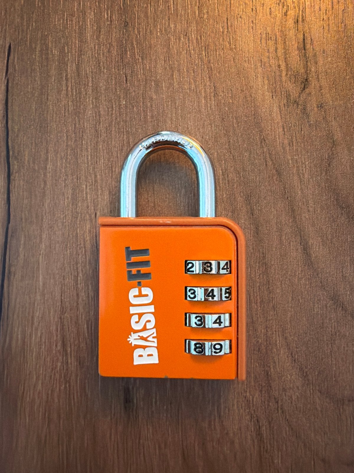 Basic-Fit cijferslot - Oranje combinatieslot, Ophalen, Gebruikt, Overige materialen, Slot