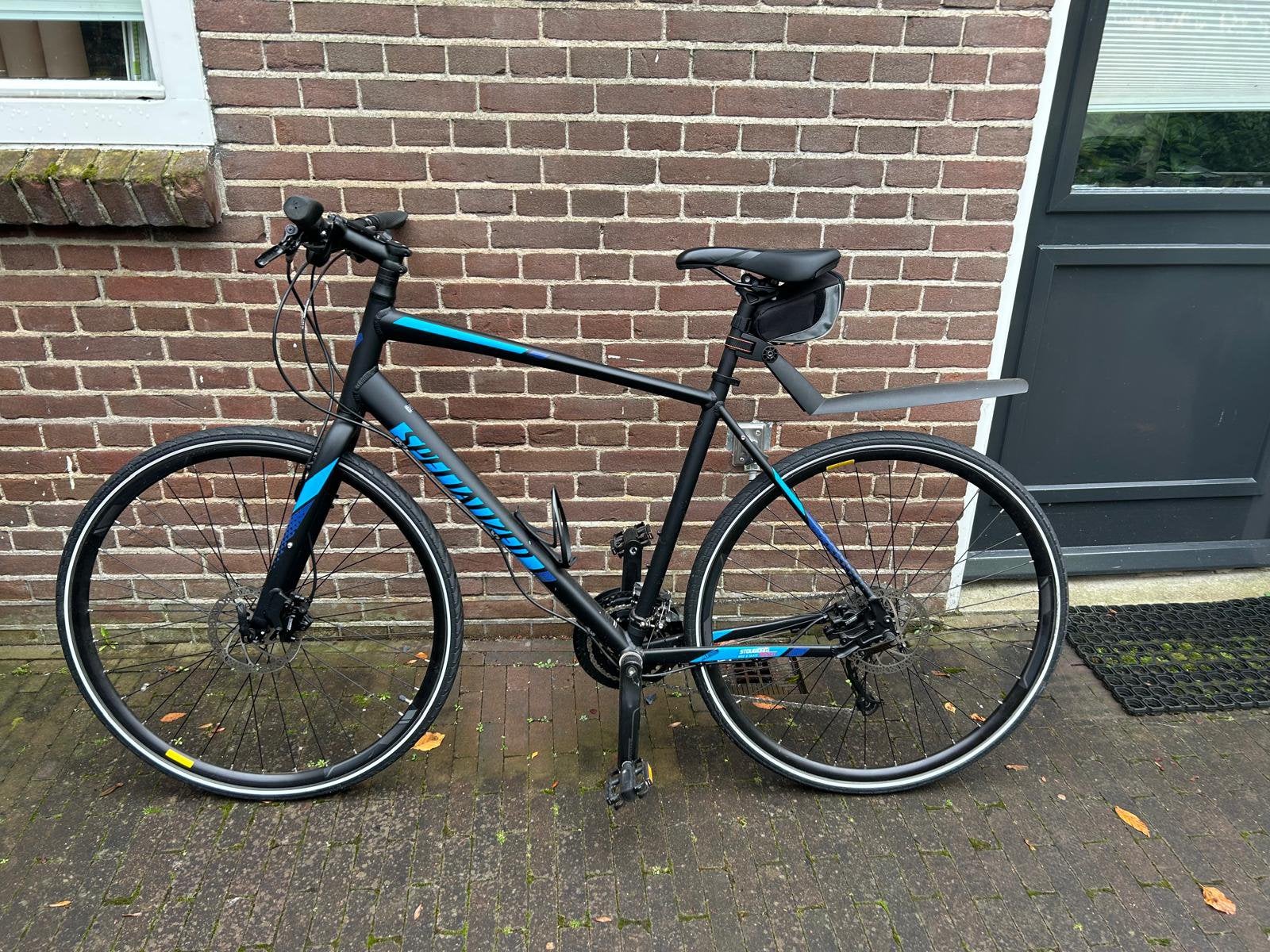 Sportfiets Specialized Sirrus Sport Disc, Fietsen en Brommers, Ophalen, Gebruikt, Meer dan 20 versnellingen, Overige merken