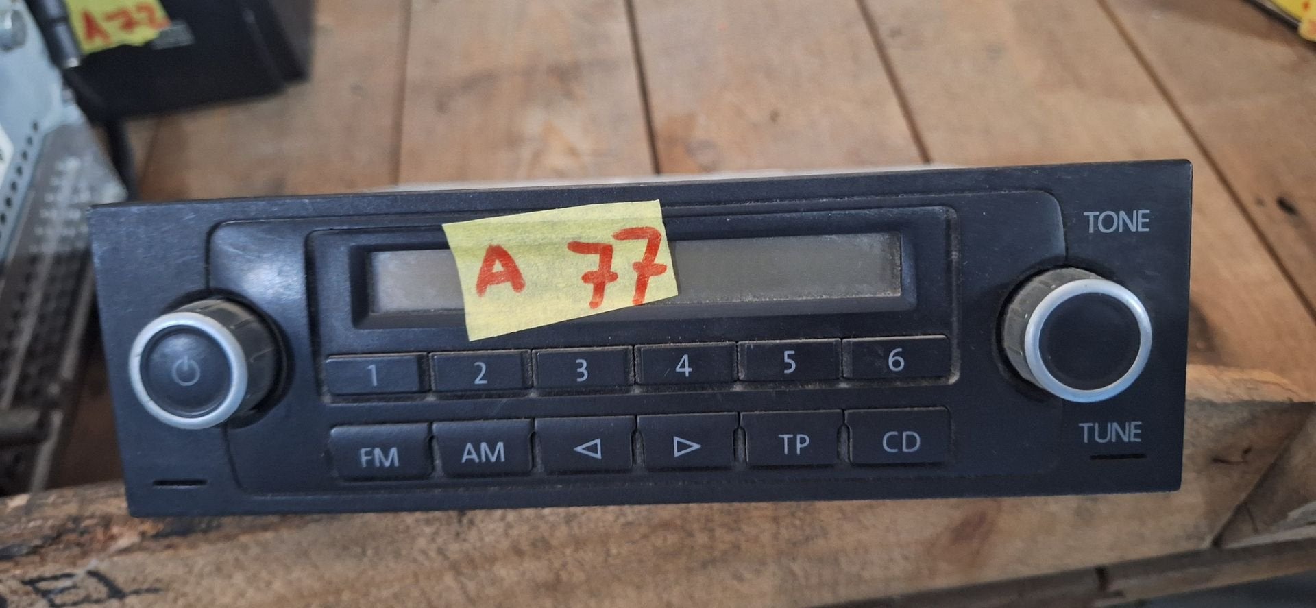 Originele Volkswagen RCD 200 Autoradio & CD-Speler - 7H00351, Gebruikt, -, -, Ophalen of Verzenden