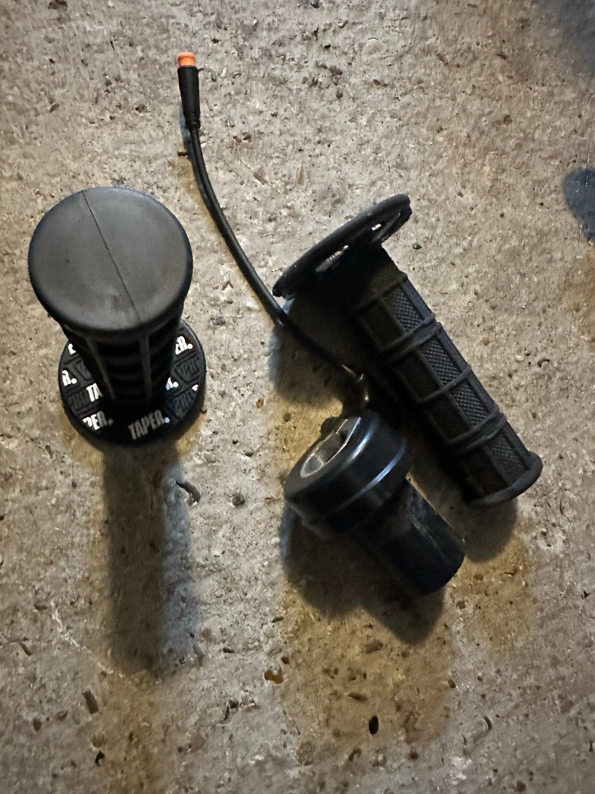 Pro Taper handvaten+ gashendel 3 pin, Stuur, Ophalen of Verzenden, Zo goed als nieuw, Elektrische fiets