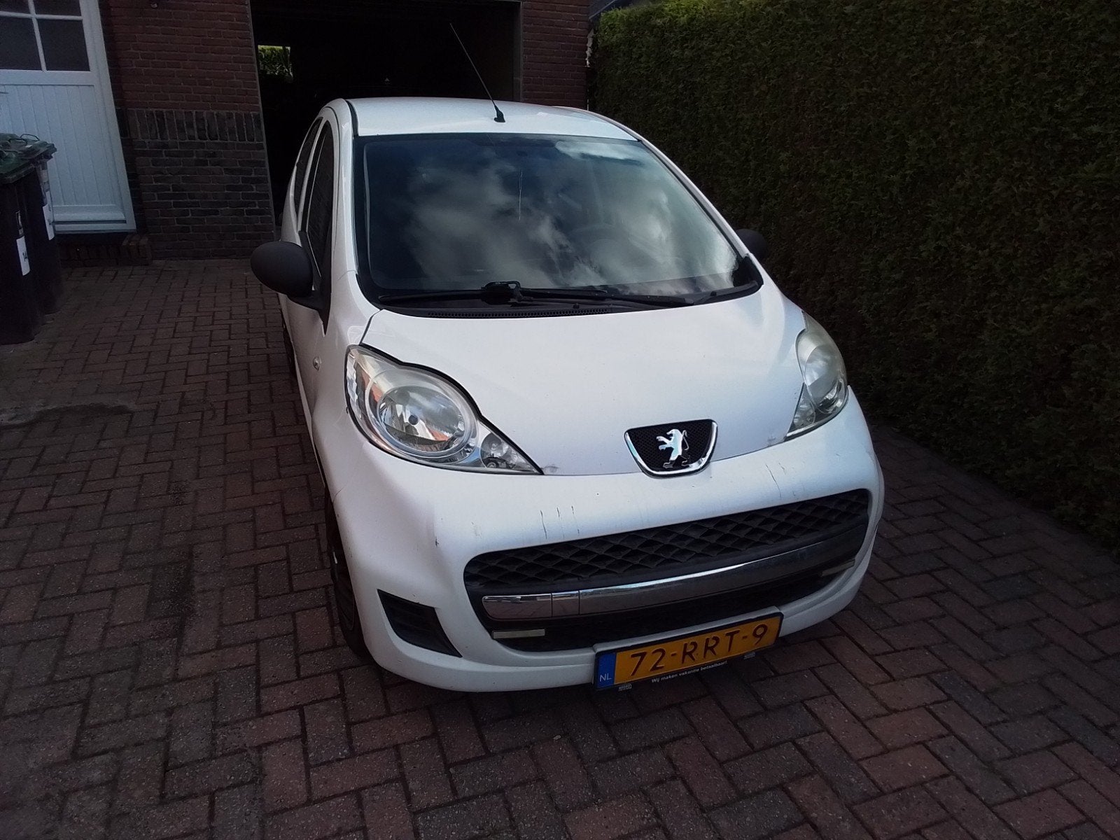 Peugeot 107 1.0 12V 5DR 2011 Wit, Voorwielaandrijving, 4 stoelen, Origineel Nederlands, Handgeschakeld