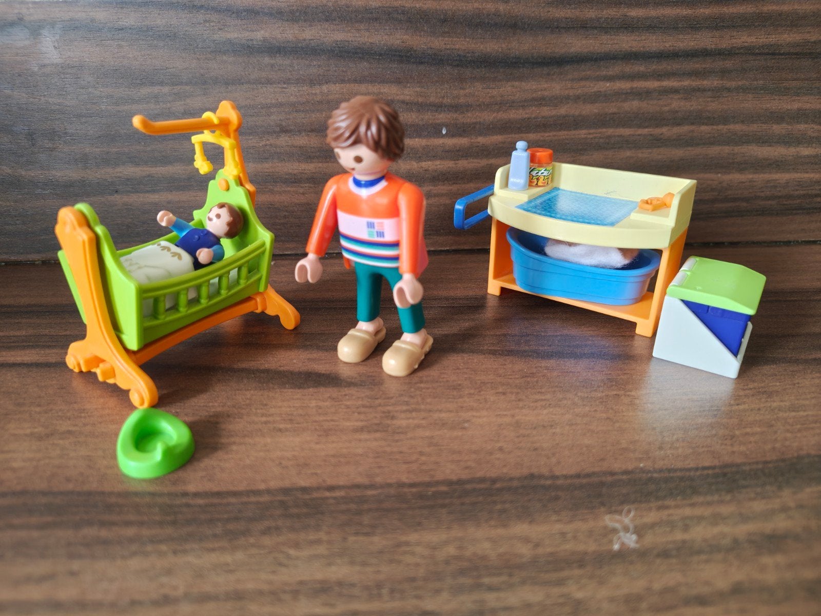 51. Playmobil Babykamer met vader, Ophalen of Verzenden, Gebruikt