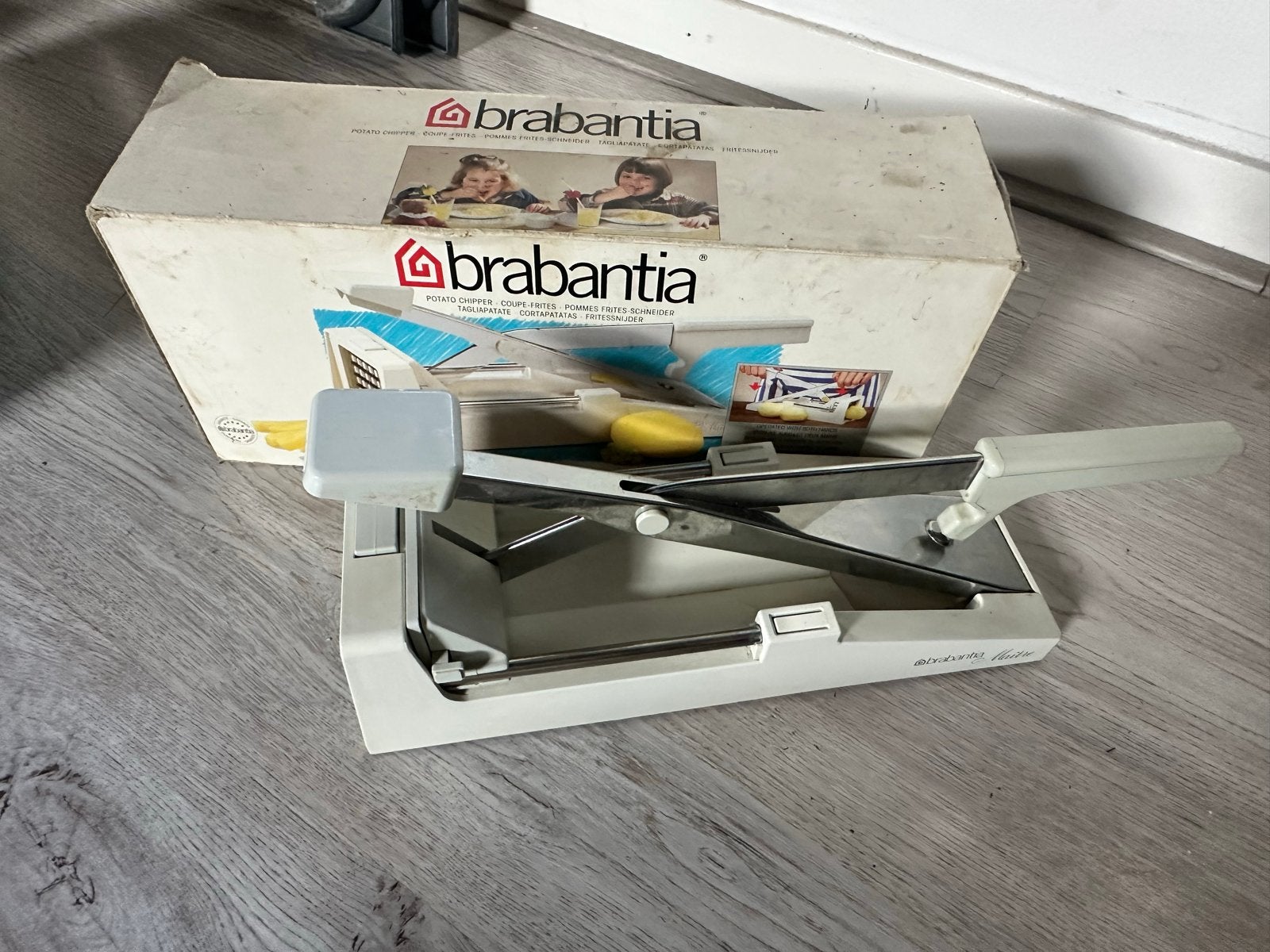 Brabantia Frietsnijder - Vintage Keukenhulp, Ophalen of Verzenden, Metaal, Wit, Brabantia