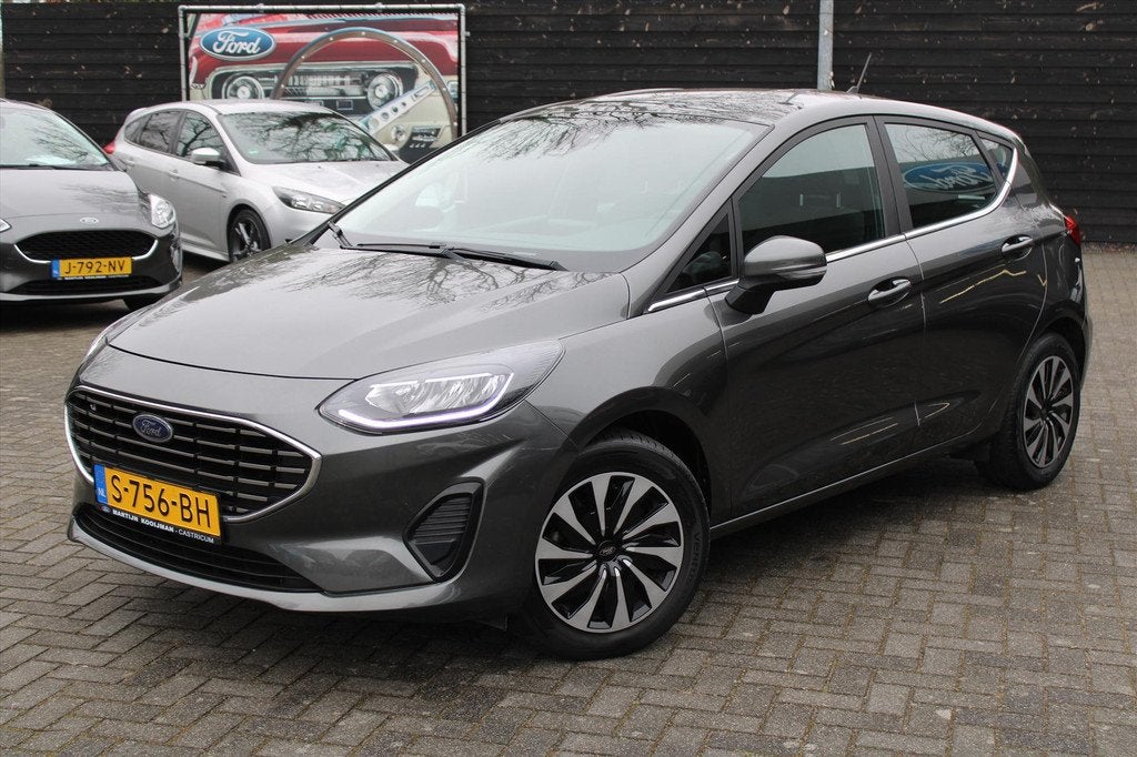 FORD Fiesta 1.0 EcoBoost Hybrid 125pk Titanium, Navigatie, Auto's, 12 maanden, Stof, Gebruikt, Euro 6