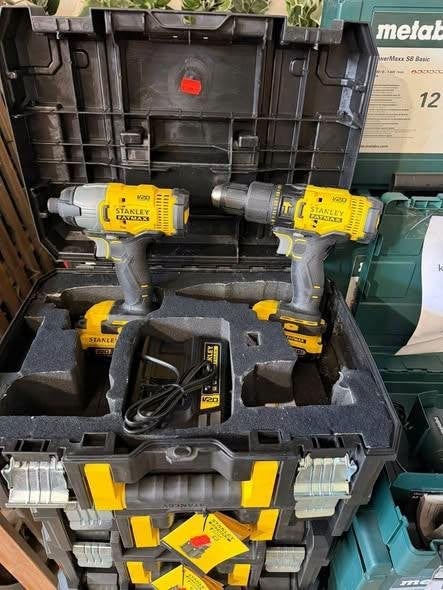 ‍Stanley FATMAX SFMCK465D2T 18V Combiset nu €175,-, Doe-het-zelf en Verbouw, Gereedschap | Boormachines, 600 watt of meer, Nieuw