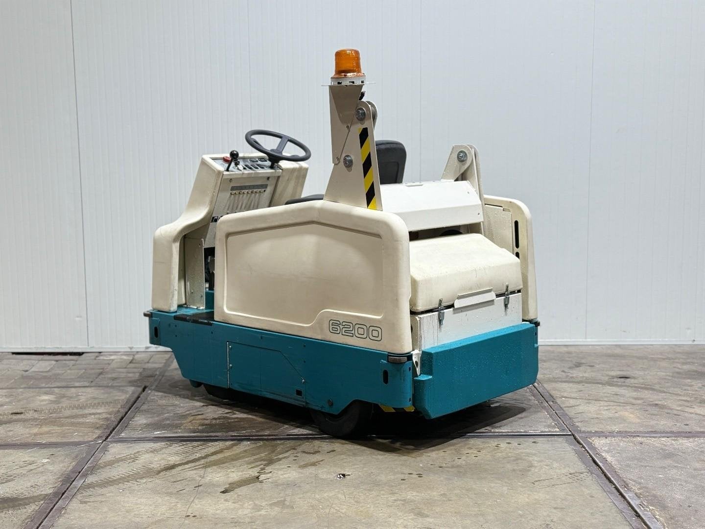 Tennant 6200 Opzit veegmachine BJ 2018 36V 627 UUR! HL1286