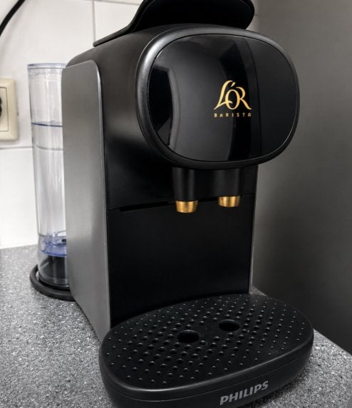 L'OR Barista Koffiemachine - Zo goed als nieuw, Koffiemachine, Ophalen of Verzenden, Zo goed als nieuw, 2 tot 4 kopjes