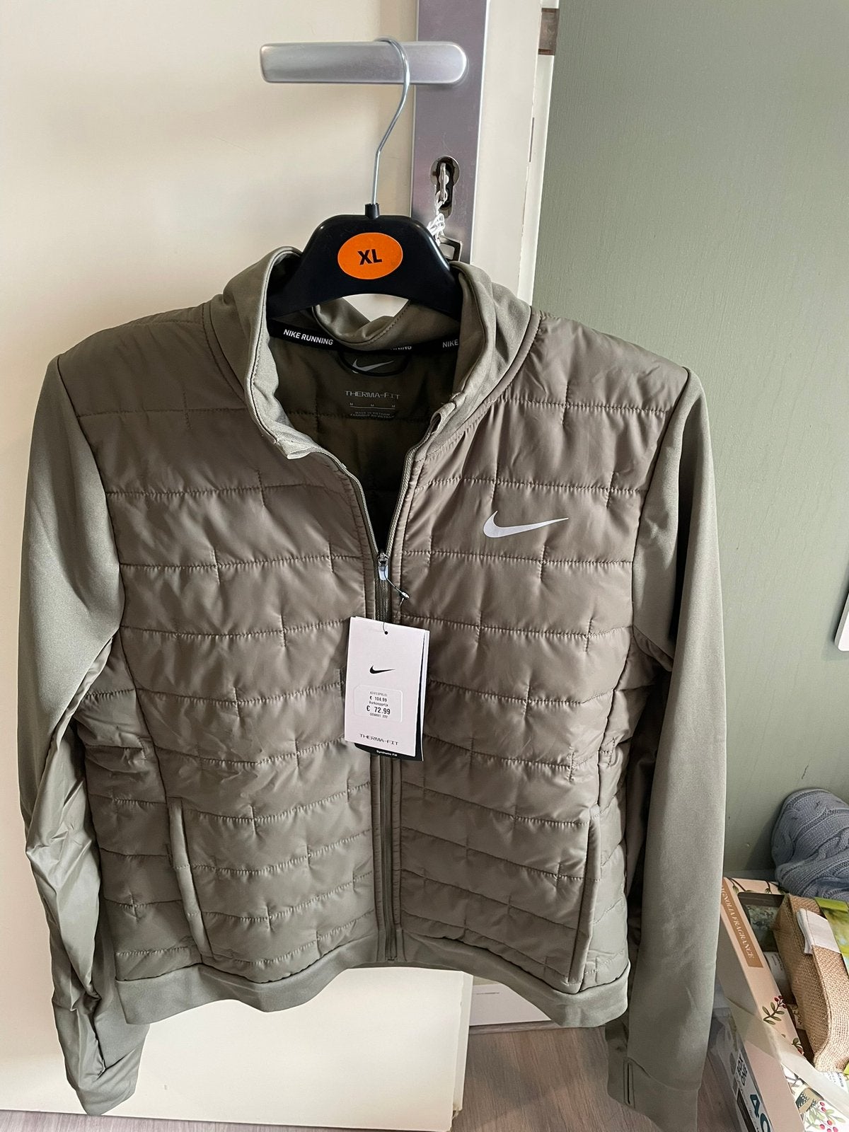 Nike tussen jas maat M, Ophalen of Verzenden, Nieuw, Maat 48/50 (M), Groen
