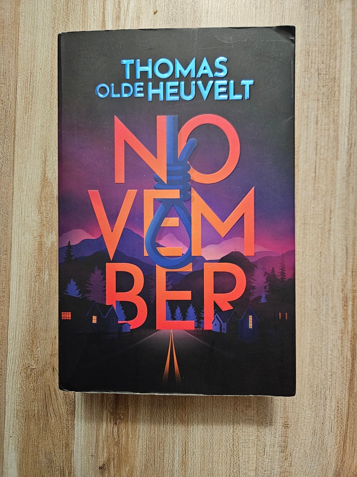 November - Thomas Olde Heuvelt (Zo goed als nieuw), Boeken, Thrillers, Ophalen of Verzenden, Zo goed als nieuw, Thomas Olde Heuvelt
