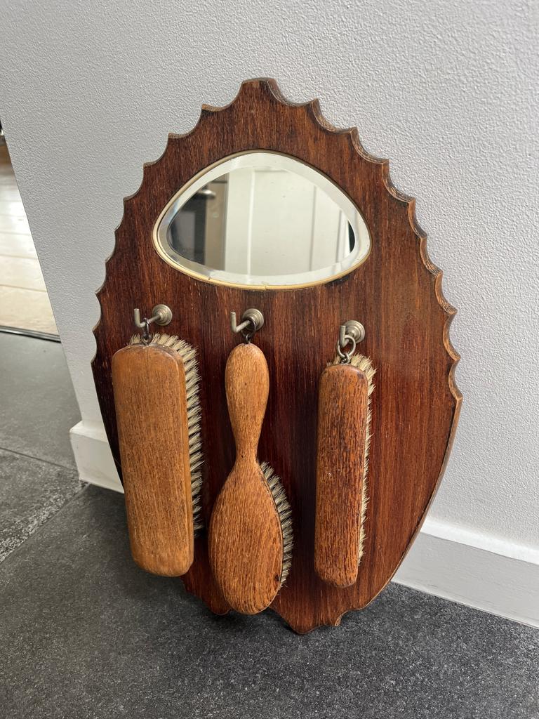 Antieke eikenhout halspiegel met 3 borstels vintage, Ophalen of Verzenden, Rechthoekig, Minder dan 50 cm