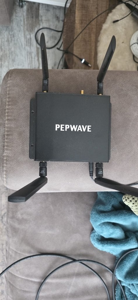 Pepwave max mobile router, Ophalen of Verzenden, Zo goed als nieuw, Router, PEPWAVE