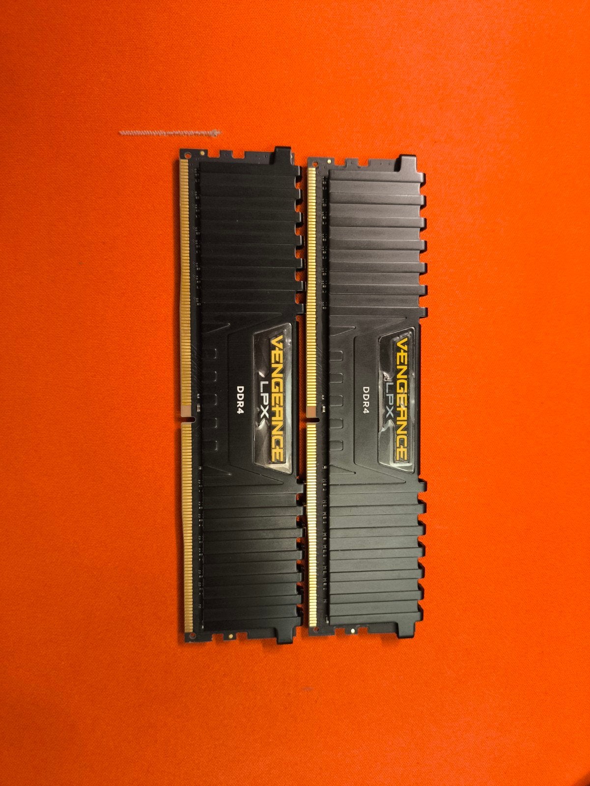 8GB DDR4 RAM (2x4GB) Corsair Vengeance LPX (m2445898736) — RAM