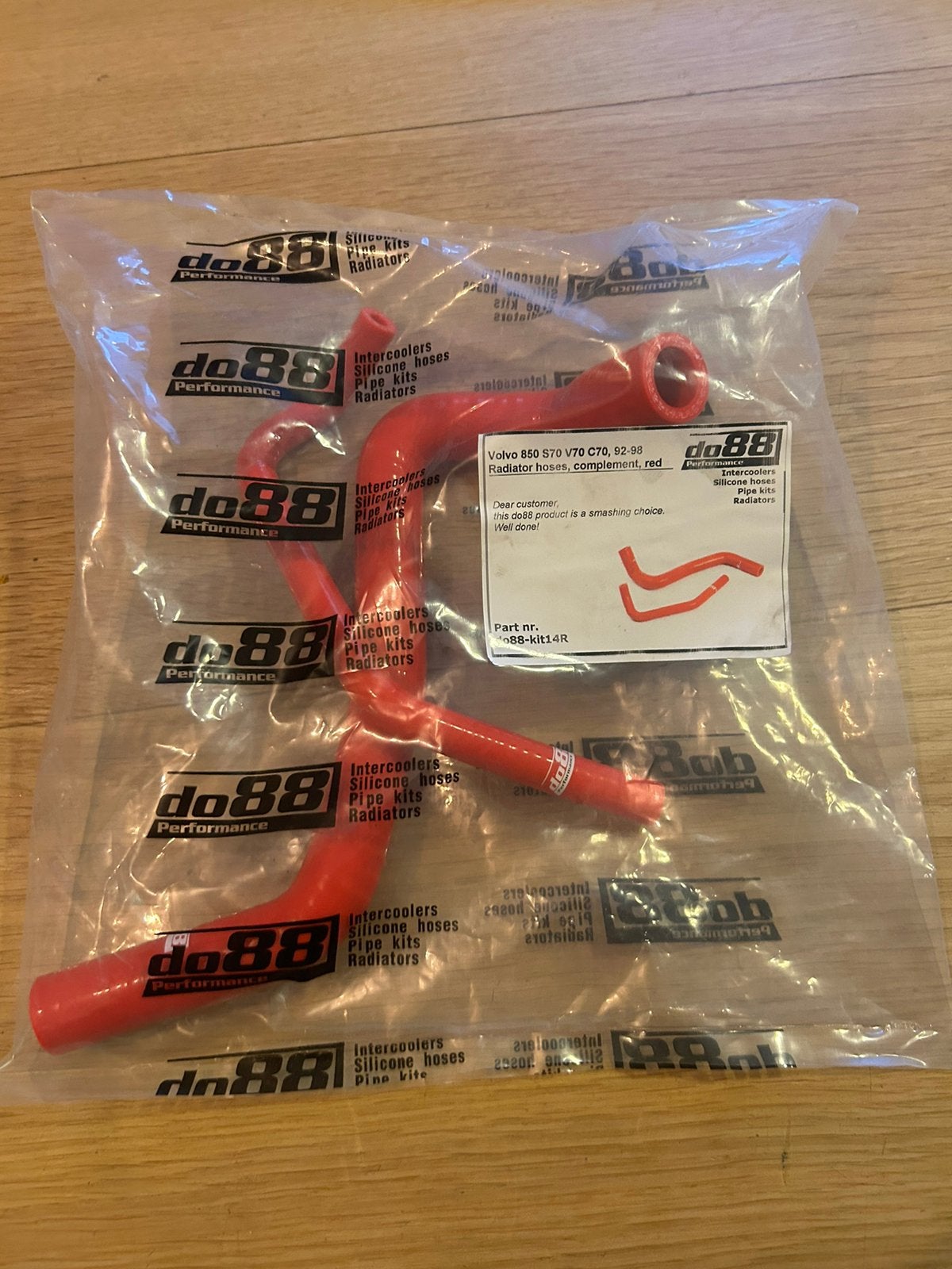 Volvo 850 V70 S70 C70 expansievat slangen DO88 rood, Ophalen of Verzenden