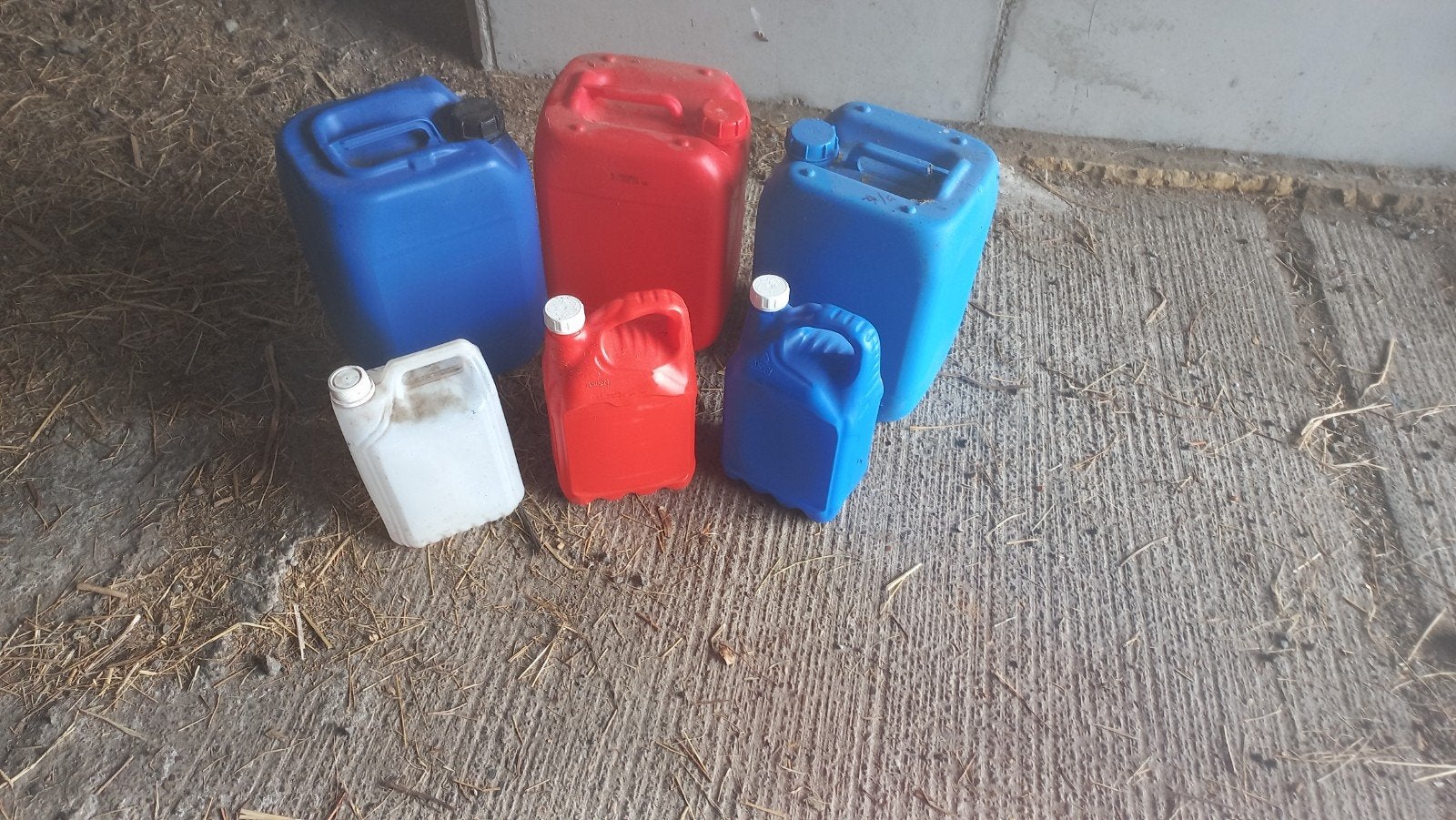 Diverse plastic jerrycans  6 stuks jerrycan, Ophalen of Verzenden, Gebruikt