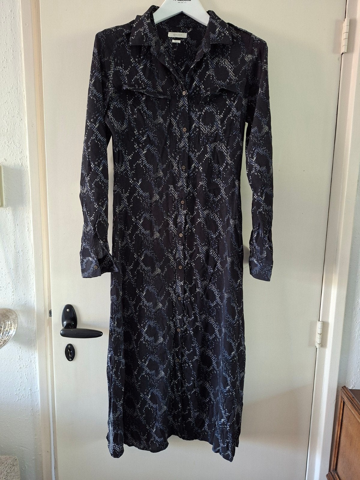 Revelation blousejurk met slangenprint - Maat XS, Zwart, Ophalen of Verzenden, Revelation, Maat 34 (XS) of kleiner