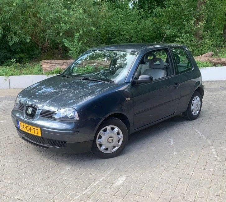 Seat Arosa 1.4 44KW AUT 2001 Blauw, Auto's, 31 €/maand, Origineel Nederlands, 904 kg, Grijs