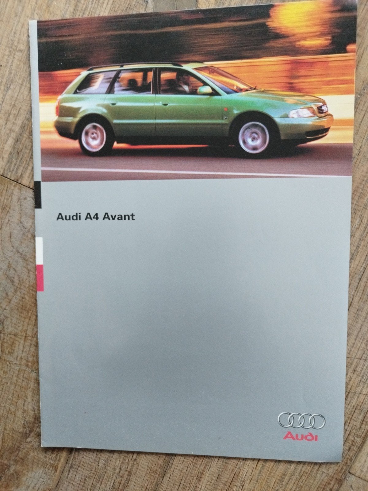 Audi A4 Avant kleuren brochure prijslijst 1996 in BF, Ophalen of Verzenden, Zo goed als nieuw, Audi, Audi