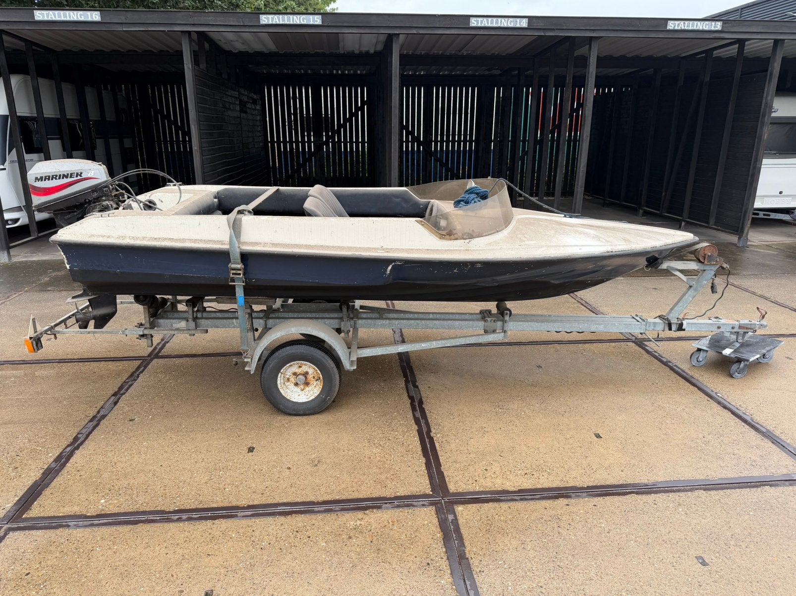 Speedboot met Mariner 8 pk motor en trailer, Ophalen, Gebruikt, Buitenboordmotor