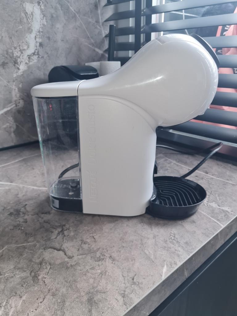 Compacte Krups KP2431 Dolce 'Gusto Genio S Wit, Witgoed en Apparatuur, Ophalen of Verzenden, Zo goed als nieuw, Koffiemachine