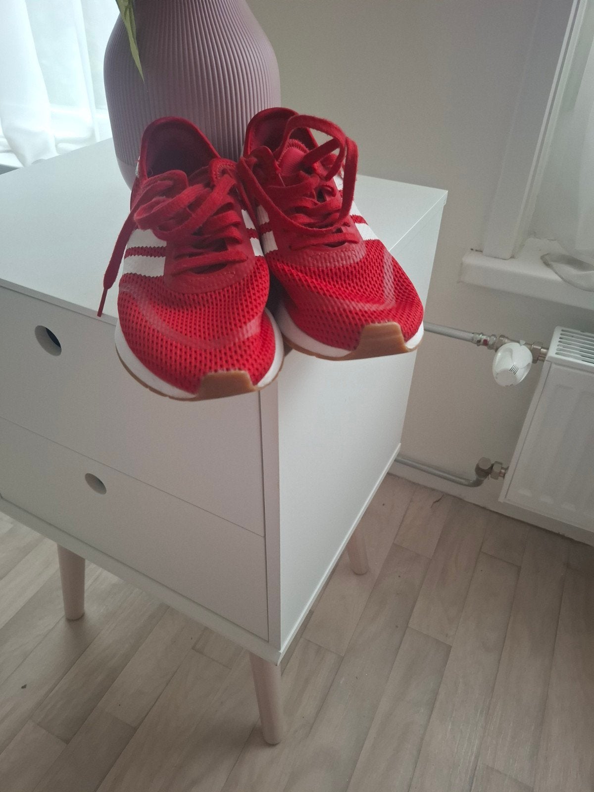 Rode Adidas sneakers dames maat 39/40, Ophalen, Zo goed als nieuw, Rood, Sneakers of Gympen
