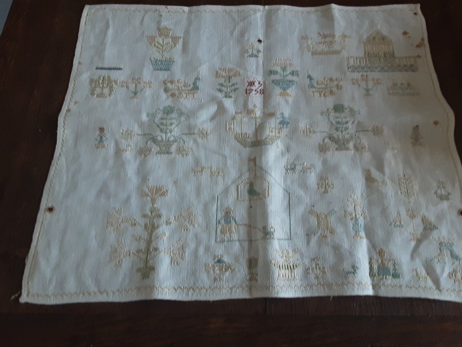 Antiek Borduurwerk uit 1758 - Uniek Handgemaakt Textiel, Ophalen of Verzenden