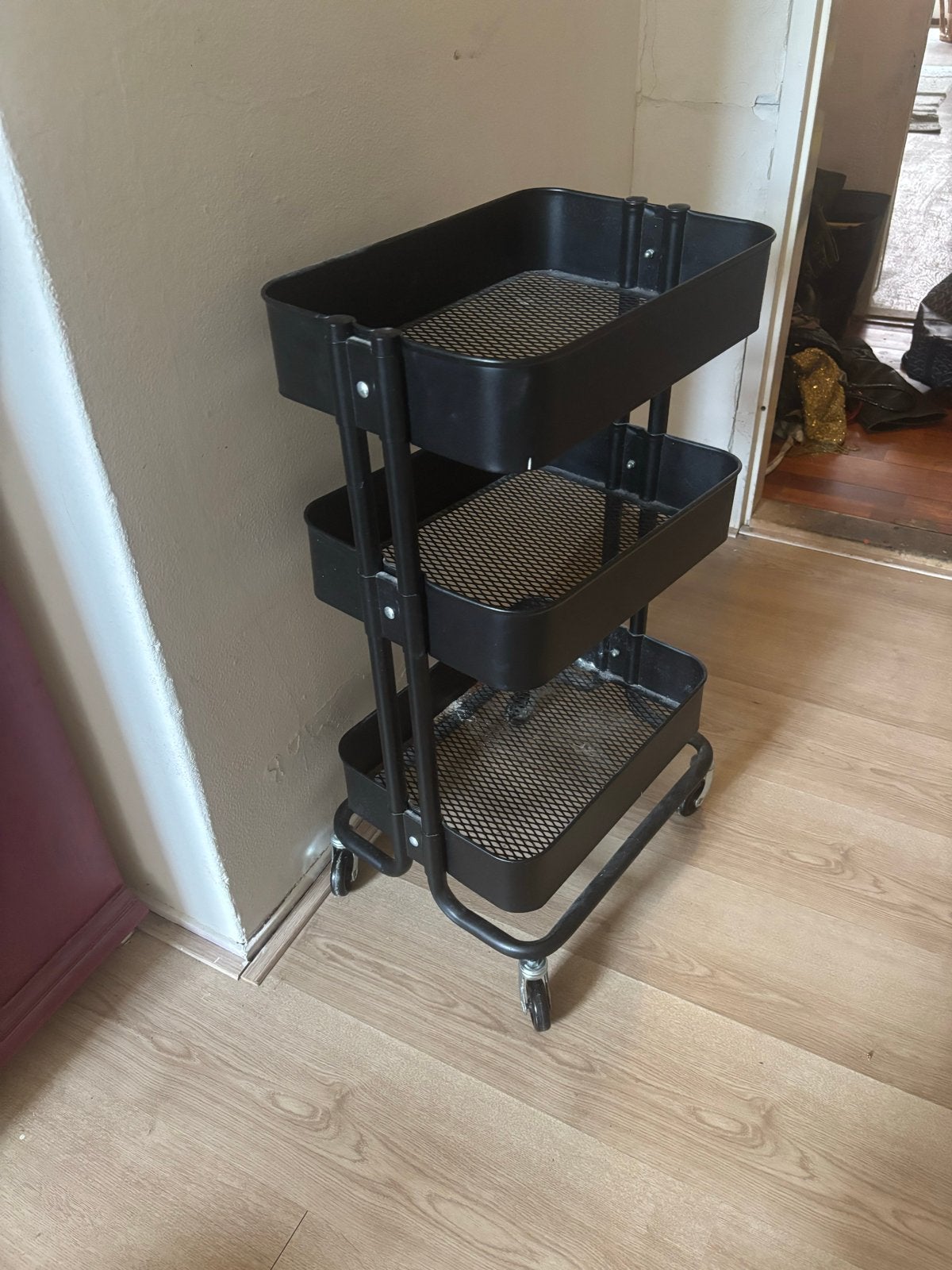 Zwart IKEA RÅSKOG roltafel 3 lagen, handig en mobiel, Huis en Inrichting, Ophalen, Gebruikt