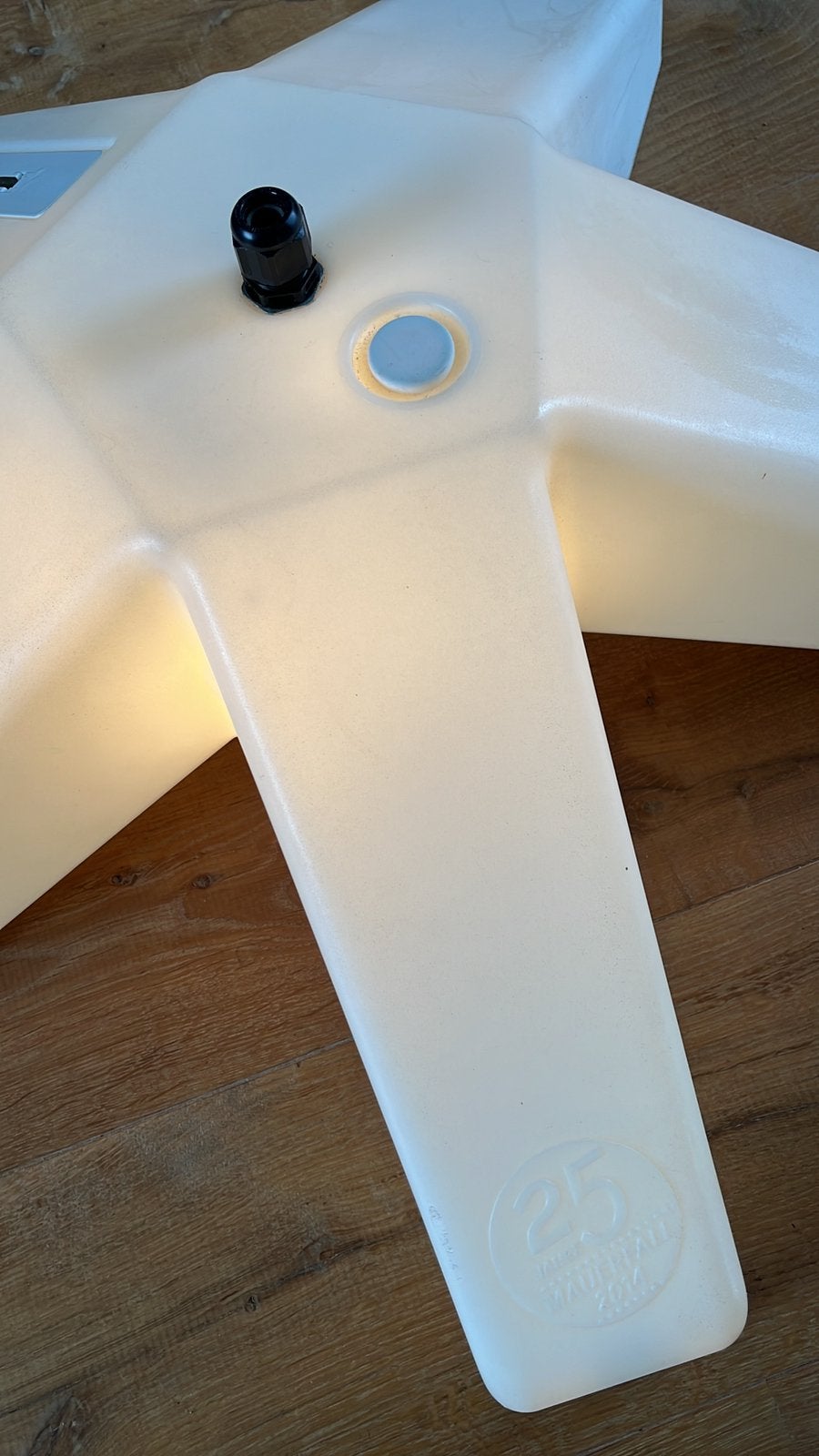 Unieke 25 jaar Mauer fall lamp Berlijn, Ophalen, Zo goed als nieuw