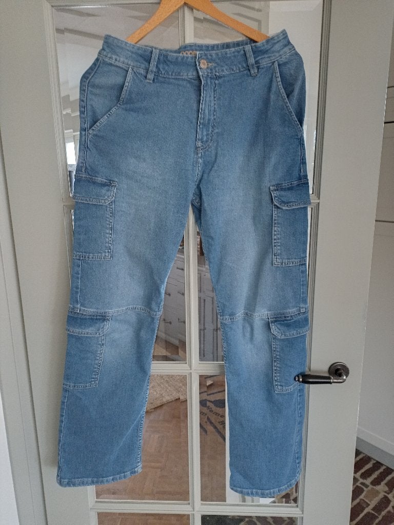 mooie spijkerbroek dames opgestikte zakken, Ophalen of Verzenden, Zo goed als nieuw, Blauw, W30 - W32 (confectie 38/40)