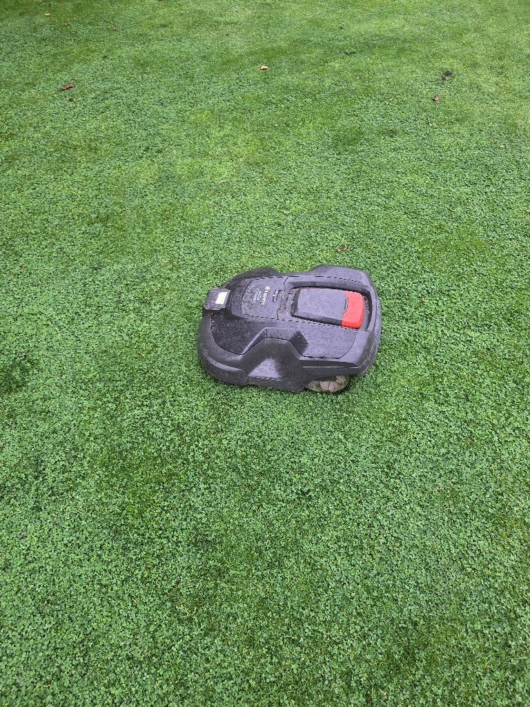 Husqvarna automower 310, Tuin en Terras, Robotmaaiers, Ophalen, Gebruikt, Bestuurbaar via app, 20 tot 25 cm