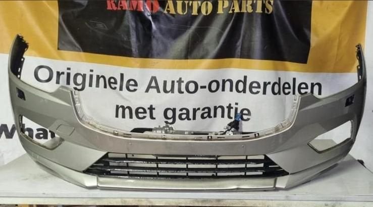 BUMPER Volvo XC60 XC-60 2018-2022, Gebruikt, -, Voor, -