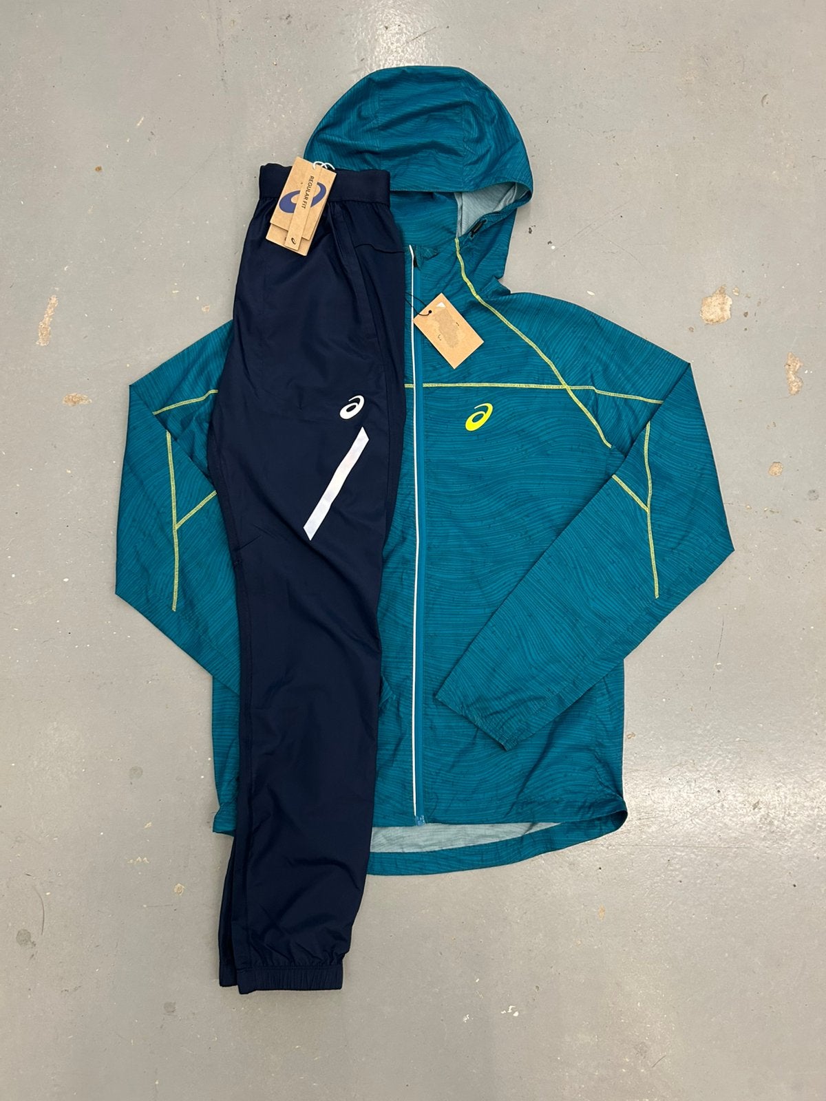 Asics lite show trainingspak maat s (origineel), Kleding | Heren, Ophalen of Verzenden, Zo goed als nieuw, Blauw