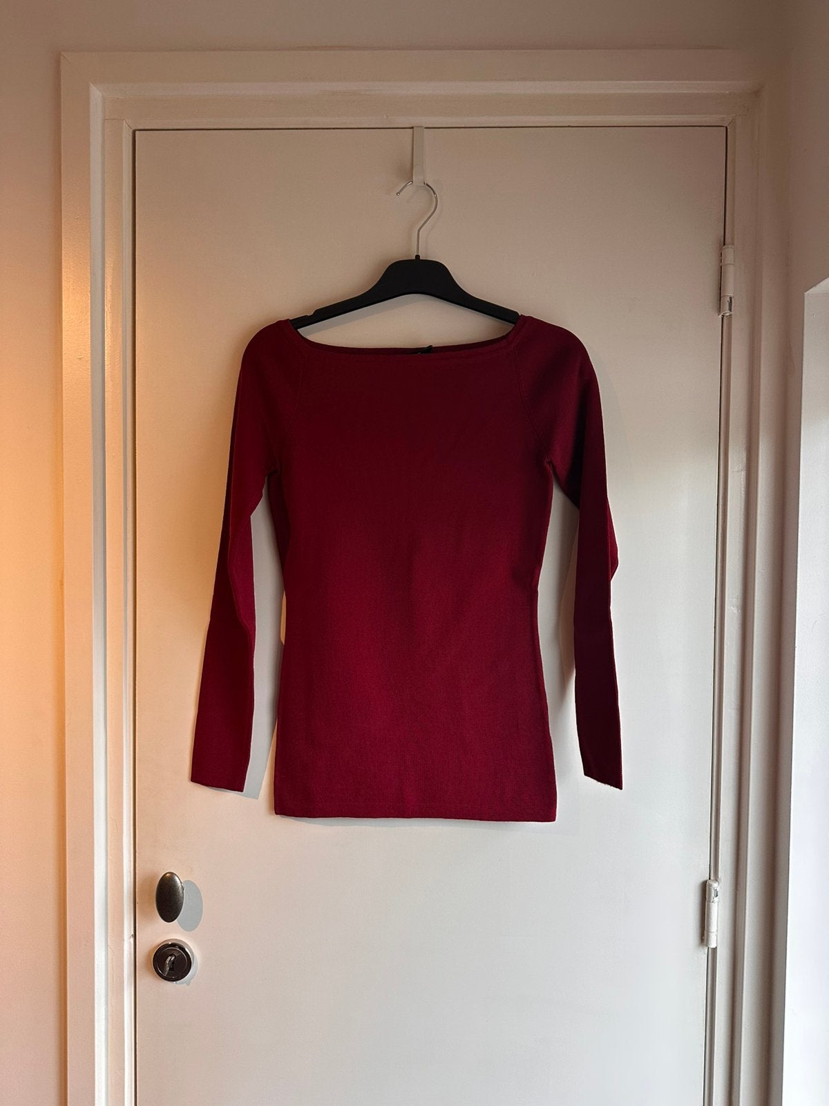 Nikkie off-shoulder top / boothals - maat 38, Maat 38/40 (M), Ophalen of Verzenden, Zo goed als nieuw, Lange mouw