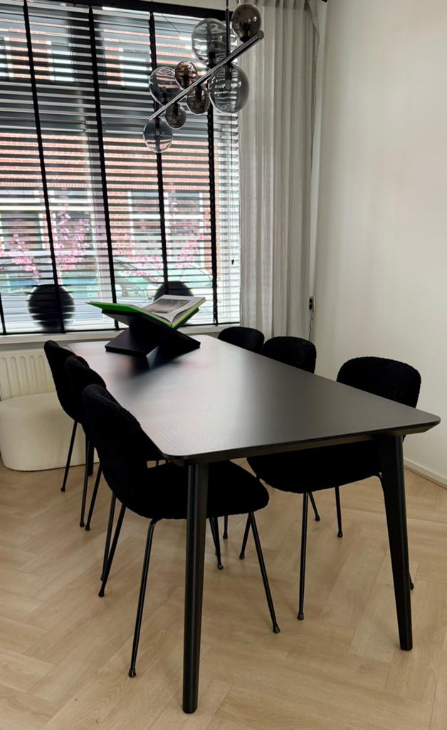 Ikea Lisabo eettafel - Zwart massief hout. Zgan., Ophalen, 200 cm of meer, 50 tot 100 cm, Zo goed als nieuw