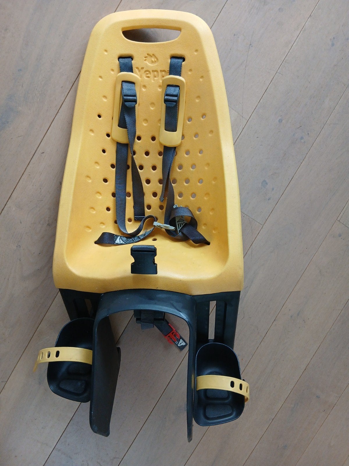 Yepp Maxi Yellow EF fietsstoeltje - slot defect, Ophalen, Gebruikt, Achterzitje, Yepp