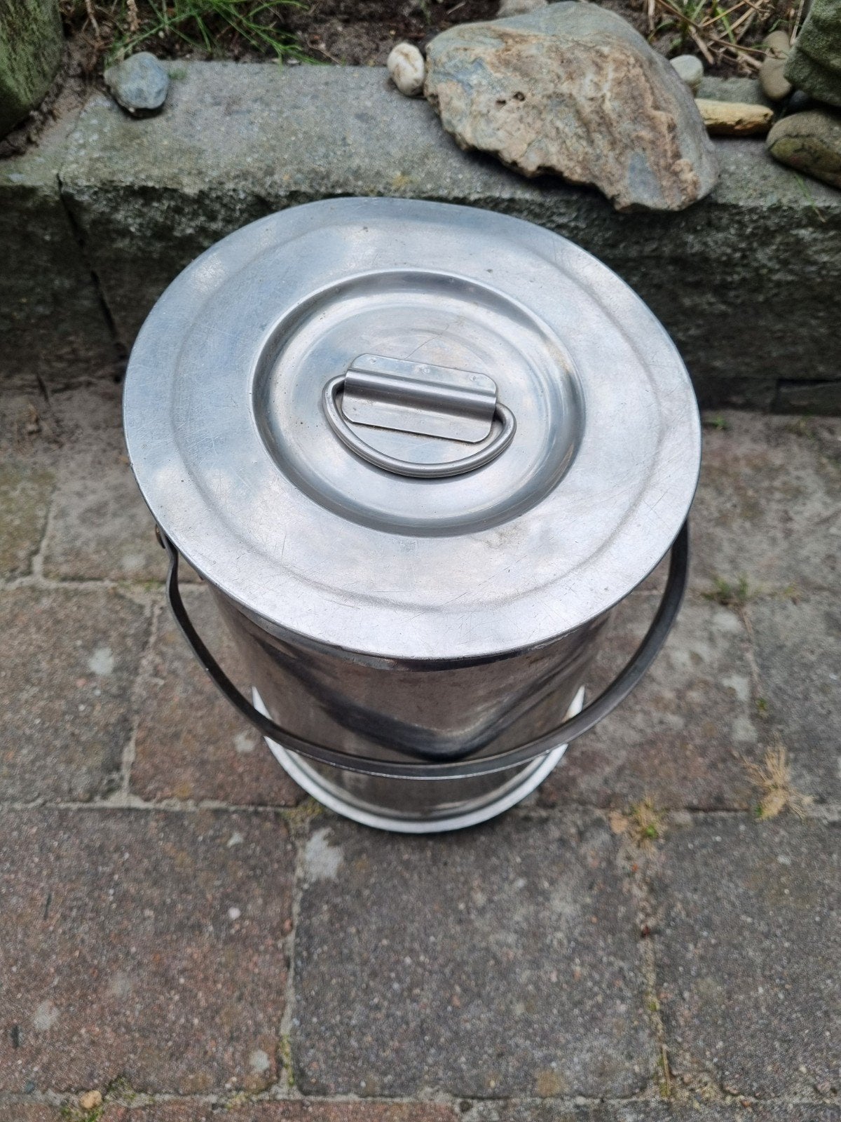 Metalen emmer met deksel - roestvrij staal, Huis en Inrichting, Keuken | Potten en Pannen, Ophalen