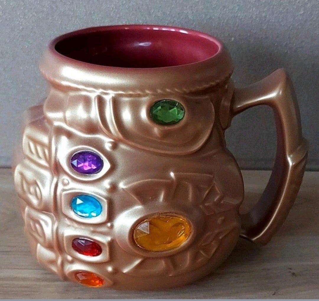 Nieuw Avengers Infinity Gauntlet Mok - Marvel Collectible, Verzenden, Overige figuren, Nieuw, Servies