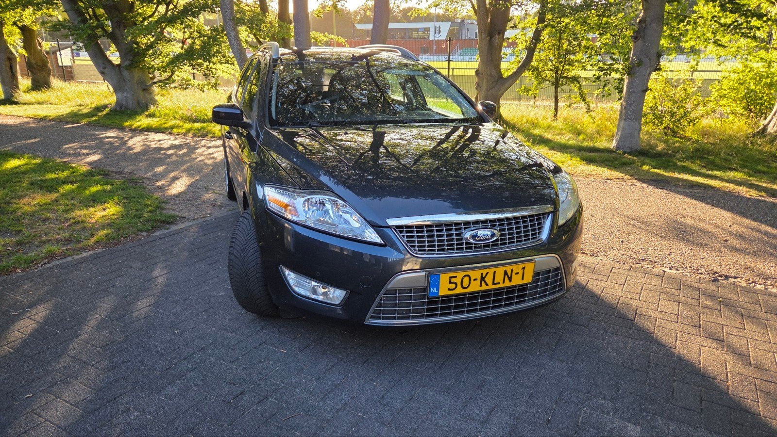 Ford Mondeo 2.0 16V 107KW Wagon 2010 Grijs, Auto's, 145 pk, Stof, 4 cilinders, Mondeo