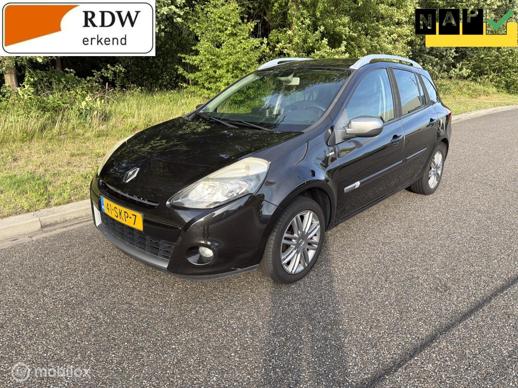 Renault Clio Estate 1.2 TCE Night & Day, Auto's, Voorwielaandrijving, Euro 5, Gebruikt, 4 cilinders