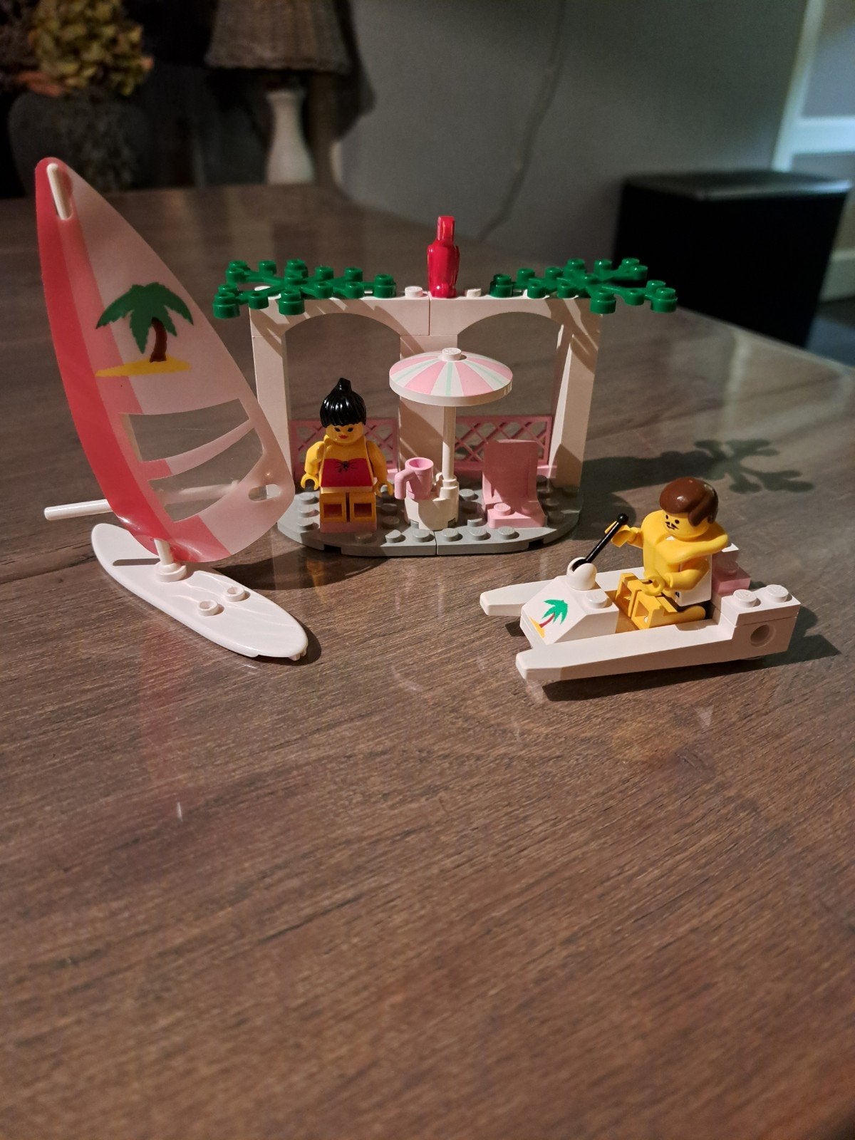 Lego Paradisa 6411 Sand Dollar Cafe met Windsurfplank, Ophalen, Overige thema's, Lego, Zo goed als nieuw