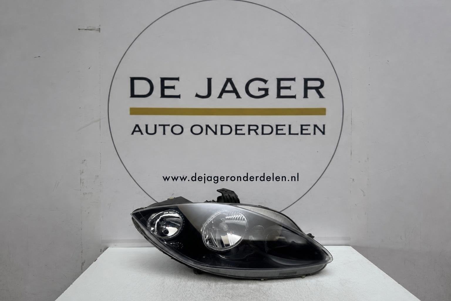 Seat Leon 1P FL koplamp rechts 5P1941034B, Gebruikt, Autovia A-2, Km 585 585
08760  Martorell, ES, Ophalen of Verzenden, SEAT S.A.
