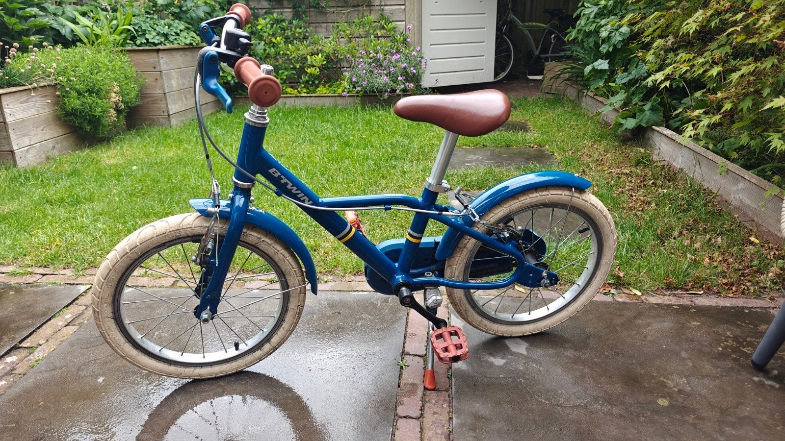 Decathlon Btwin Alu16 kinderfiets 16 inch met zijwieltjes, Ophalen, Zijwieltjes, Velgrem, Decathlon Btwin