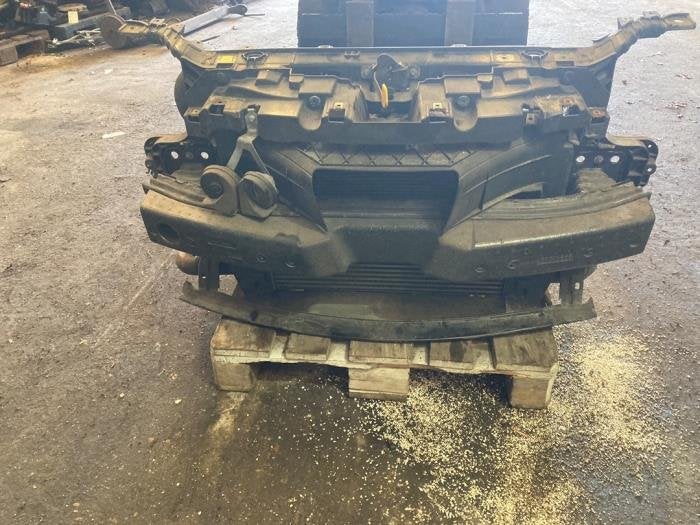 Frontpaneel van een Alfa Romeo Mito, Gebruikt, -, -, Alfa Romeo