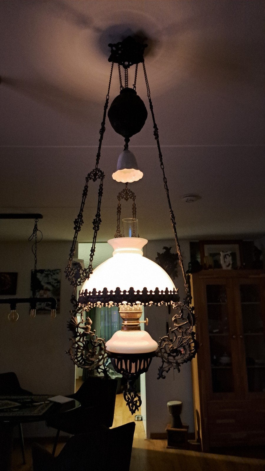 Antieke hanglamp met katrolsysteem - Olie/Petroleumlamp, Antiek en Kunst, Ophalen of Verzenden