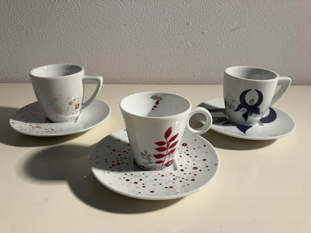 Nespresso espresso kopje limited edition Singatoba Casali, Nieuw, Ophalen of Verzenden, Overige stijlen, Kop(pen) en/of Schotel(s)