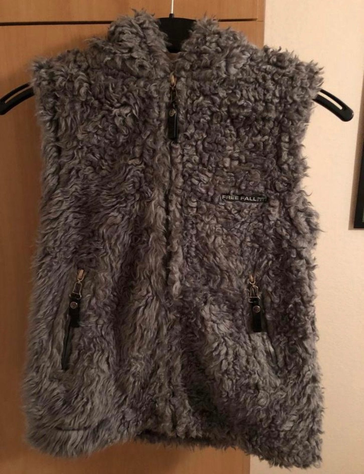 Nieuw gilet., Ophalen of Verzenden, Nieuw, Maat 38/40 (M), Grijs